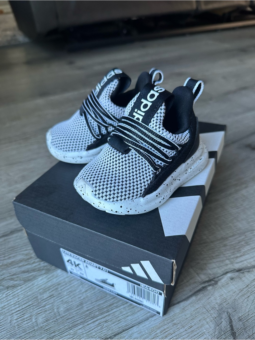 Adidas lite racer adapt 7.0 baby toddler size 4 brand new with box